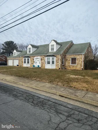 $479,000 | 425 West 15th Street, Front Royal, VA 22630