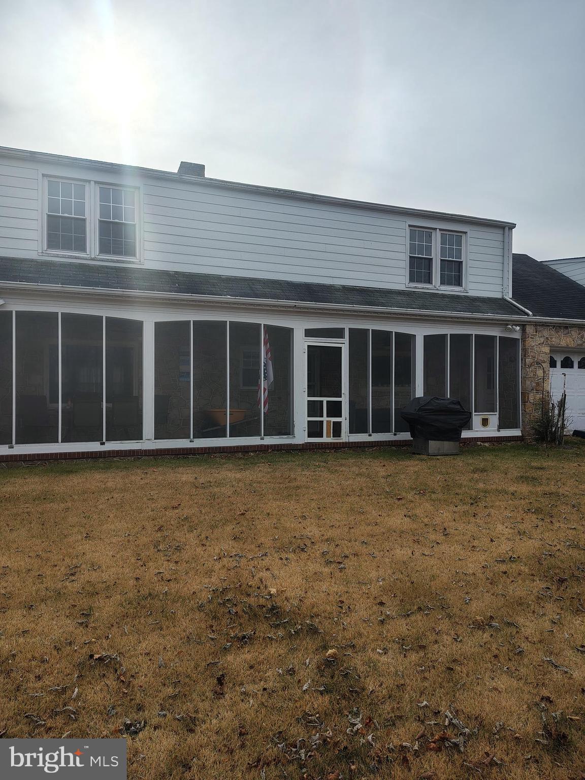 425 West 15th Street Front Royal, VA 22630 - Photo 47 of 47 a front view of a house with a garden