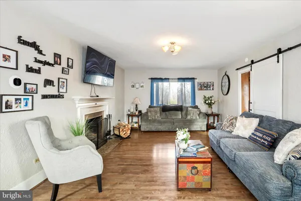 $479,000 | 425 West 15th Street, Front Royal, VA 22630