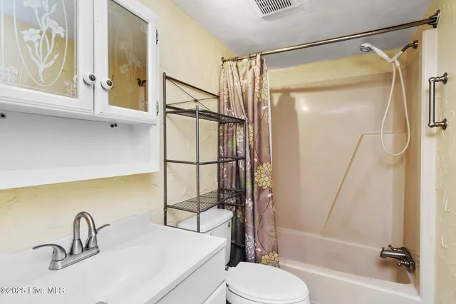 $215,000 | 137 Robert Walker Road, Moyock, NC 27958