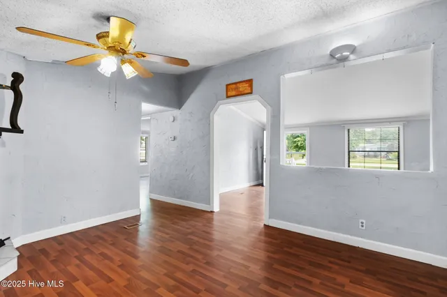 $215,000 | 137 Robert Walker Road, Moyock, NC 27958