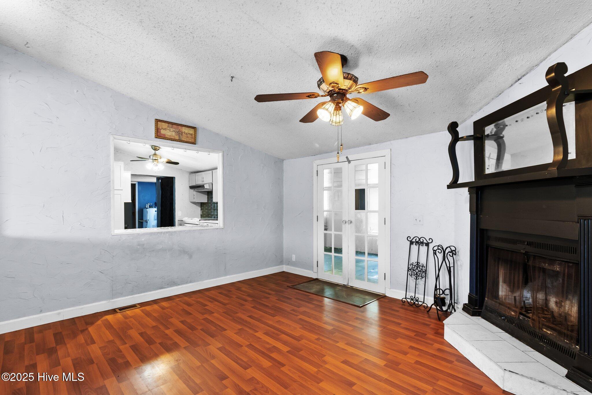 137 Robert Walker Road Moyock, NC 27958 - Photo 10 of 20 9-web-or-mls-137-robert-walker-rd