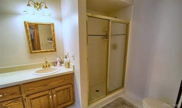 24400 Armada Center Road Armada, MI 48005 - Photo 19 of 30 31172059-18.JPG