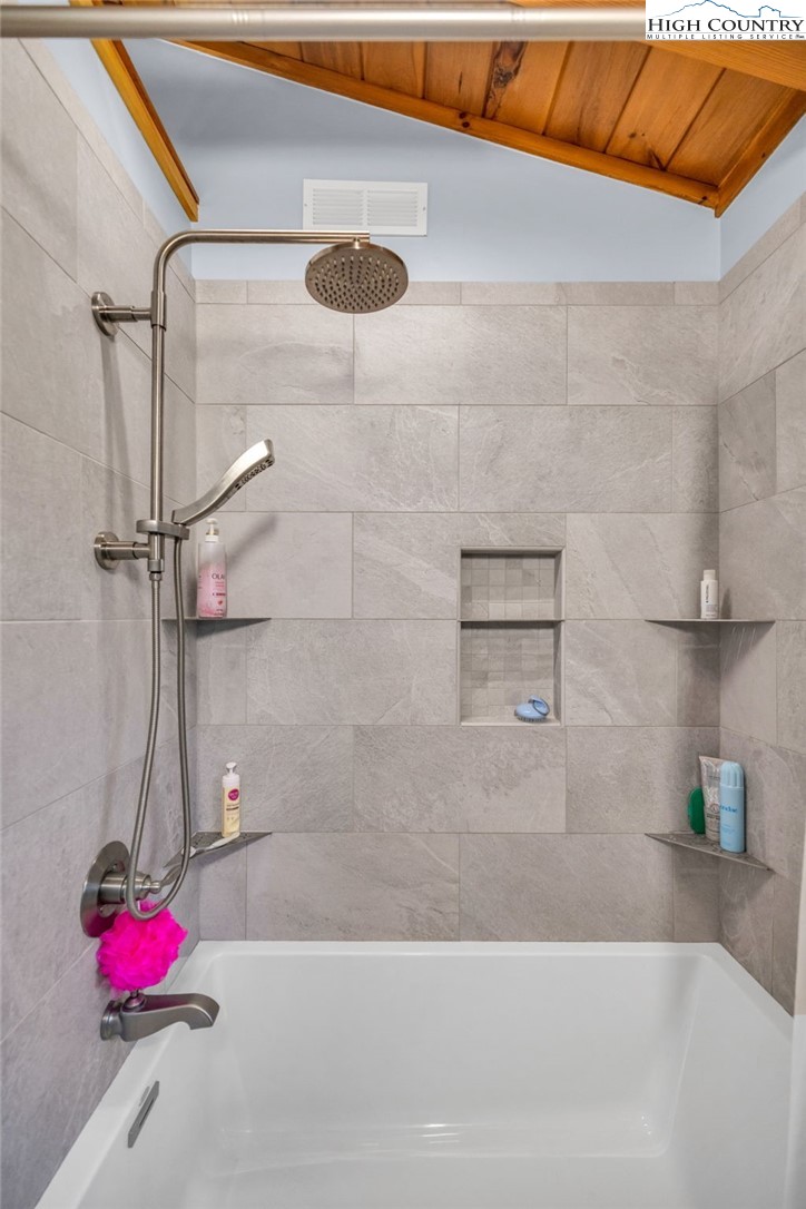 632 Big Tree Road West Jefferson, NC 28694 - Photo 33 of 48 a bathroom with a shower