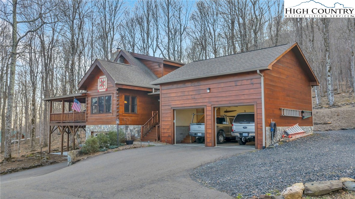 632 Big Tree Road West Jefferson, NC 28694 - Photo 4 of 48 front view of a house with a street