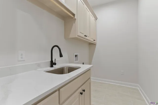 $675,000 | 6240 Tezcuco Court, Gonzales, LA 70737