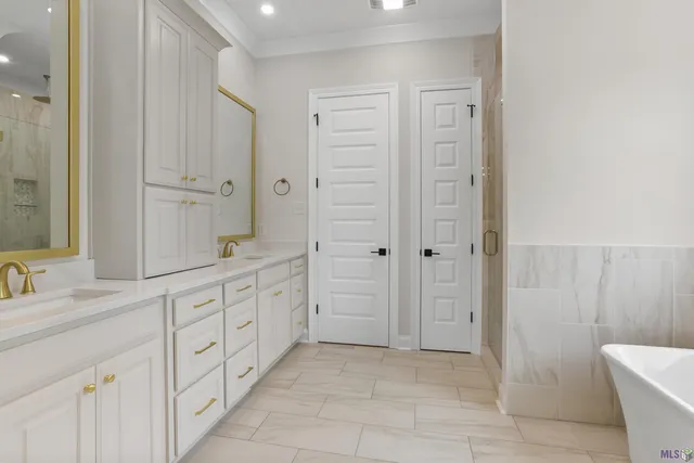 $675,000 | 6240 Tezcuco Court, Gonzales, LA 70737