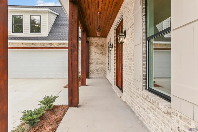 $675,000 | 6240 Tezcuco Court, Gonzales, LA 70737