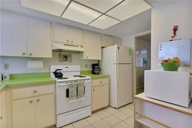 $3,300 | 525 Parkdale Mews, Unit 525, Venice, FL 34285