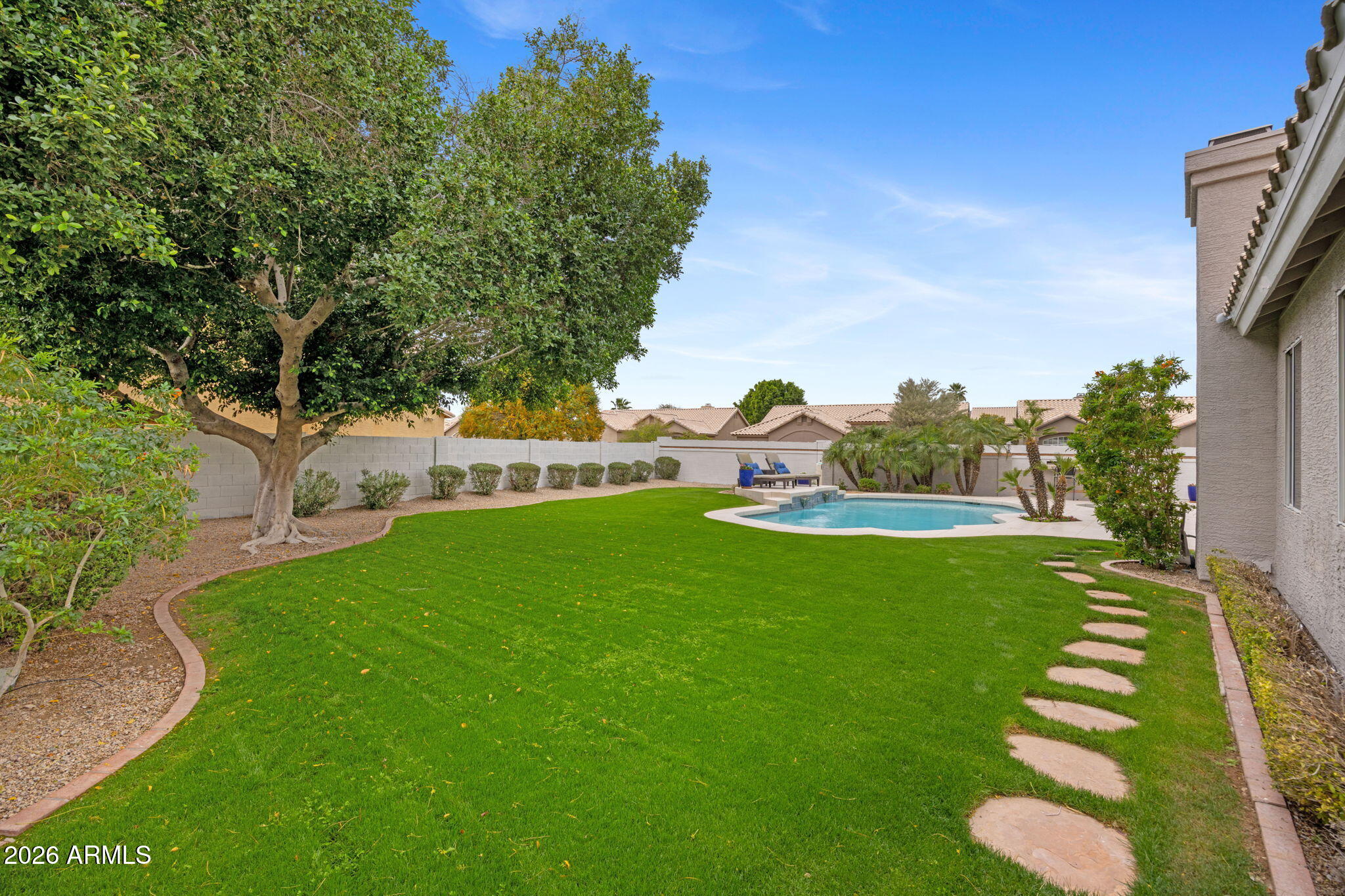 16008 South 38th Way Phoenix, AZ 85048 - Photo 47 of 47 a view of a golf course with a garden