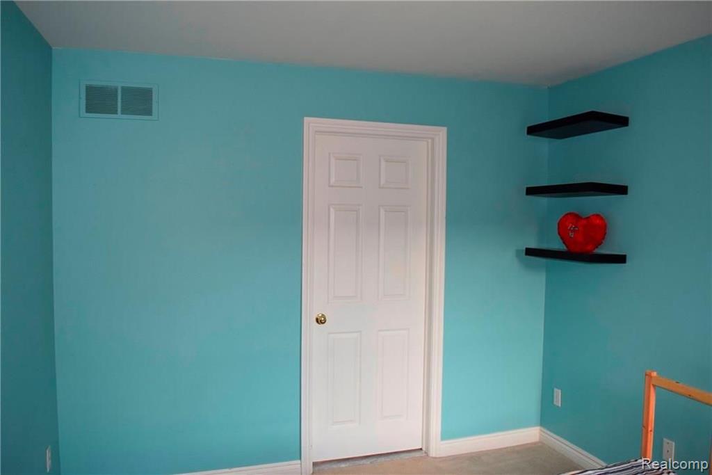 1622 Commodore Circle Canton, MI 48187 - Photo 38 of 67