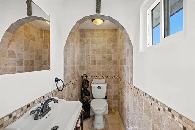 $2,899,000 | 3030 Mountain View Drive, Laguna Beach, CA 92651