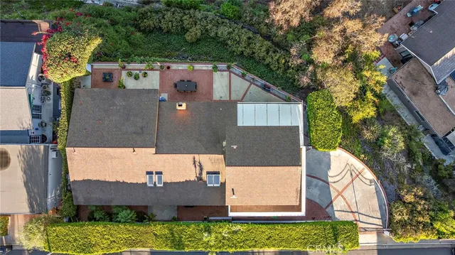 $2,899,000 | 3030 Mountain View Drive, Laguna Beach, CA 92651