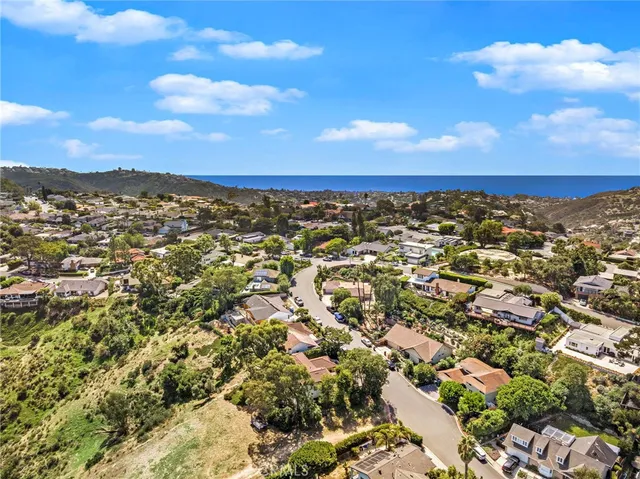 $2,899,000 | 3030 Mountain View Drive, Laguna Beach, CA 92651