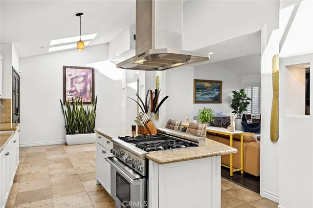 $2,899,000 | 3030 Mountain View Drive, Laguna Beach, CA 92651