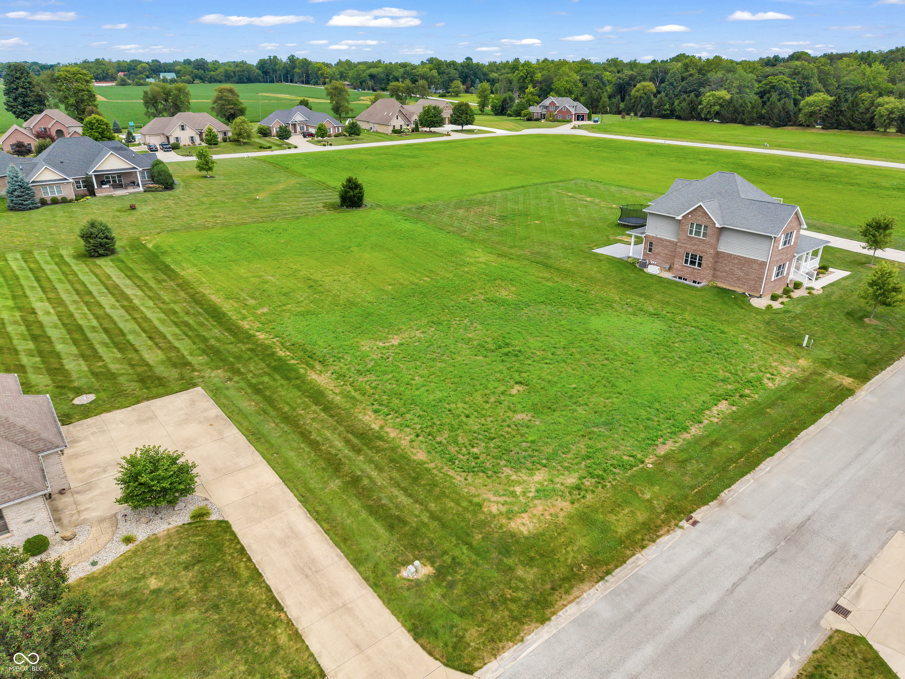 6076 Bluegrass Road Kokomo, IN 46901 - Photo 4 of 16 Gallery Image 4