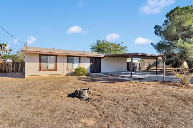 $334,000 | 10611 Redwood Avenue, Hesperia, CA 92345