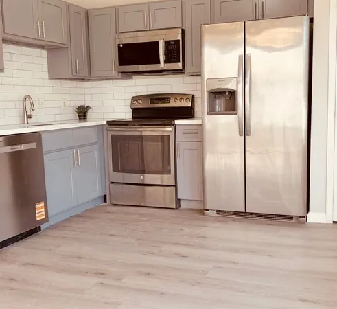 $1,950 | 2403 Chimneystone Circle, Sugar Land, TX 77479