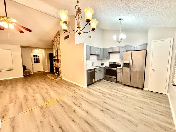 $1,950 | 2403 Chimneystone Circle, Sugar Land, TX 77479