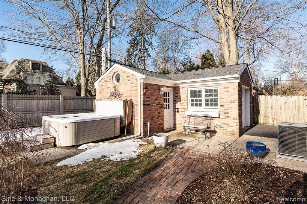 97 Moran Road Grosse Pointe Farms, MI 48236 - Photo 50 of 57