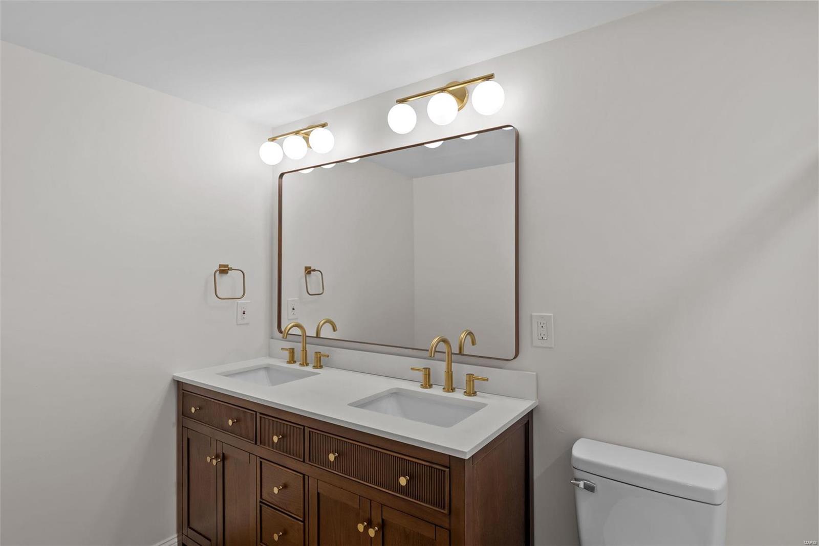 14945 Rutland Circle Chesterfield, MO 63017 - Photo 19 of 25 Gallery Image 19
