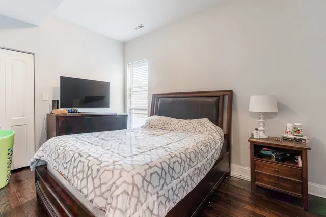 $400,000 | 7522 South Langley Avenue, Chicago, IL 60619