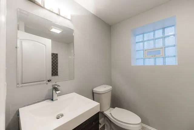 $400,000 | 7522 South Langley Avenue, Chicago, IL 60619