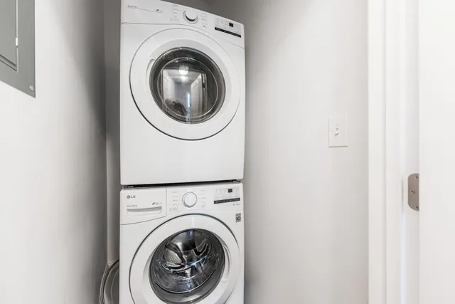 $400,000 | 7522 South Langley Avenue, Chicago, IL 60619