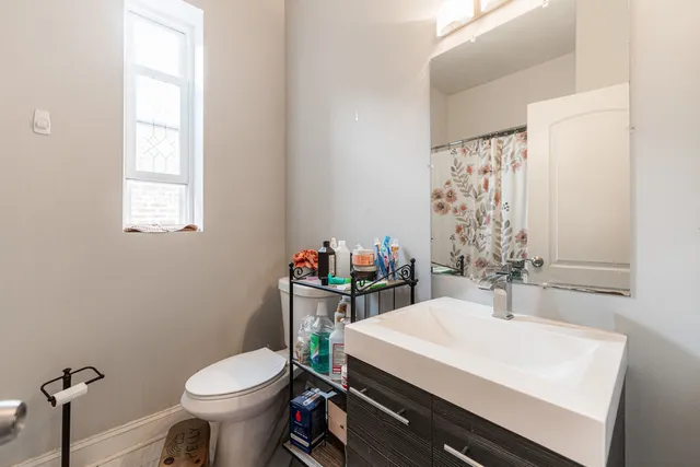 $400,000 | 7522 South Langley Avenue, Chicago, IL 60619