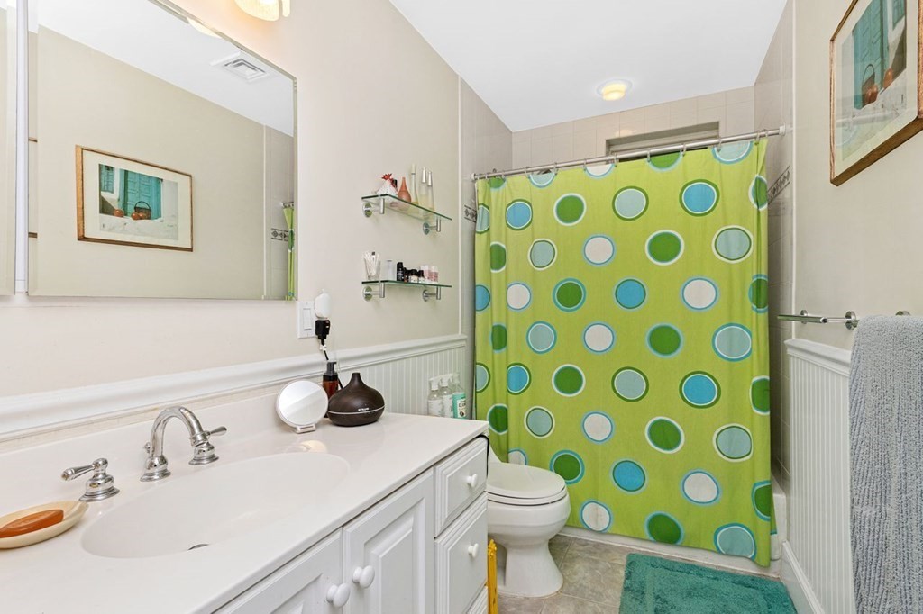 8 Strathmore Road, Unit 1 Brookline, MA 02445 - Photo 19 of 23 Gallery Image 19