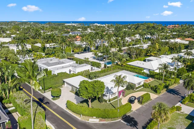 a view of a large building