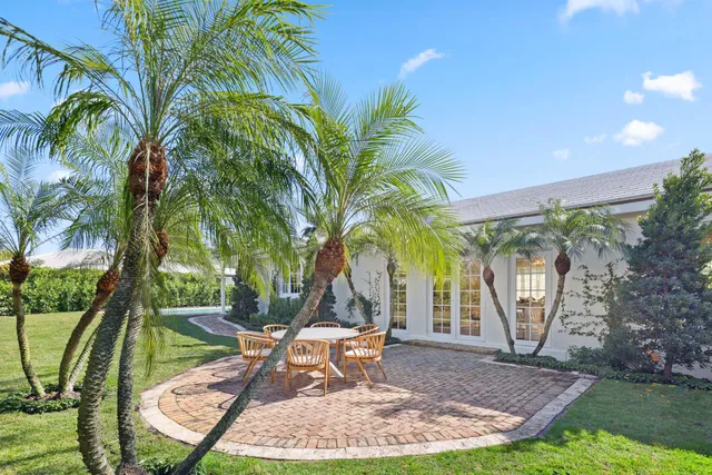 $12,750,000 | 257 Via Linda, Palm Beach, FL 33480