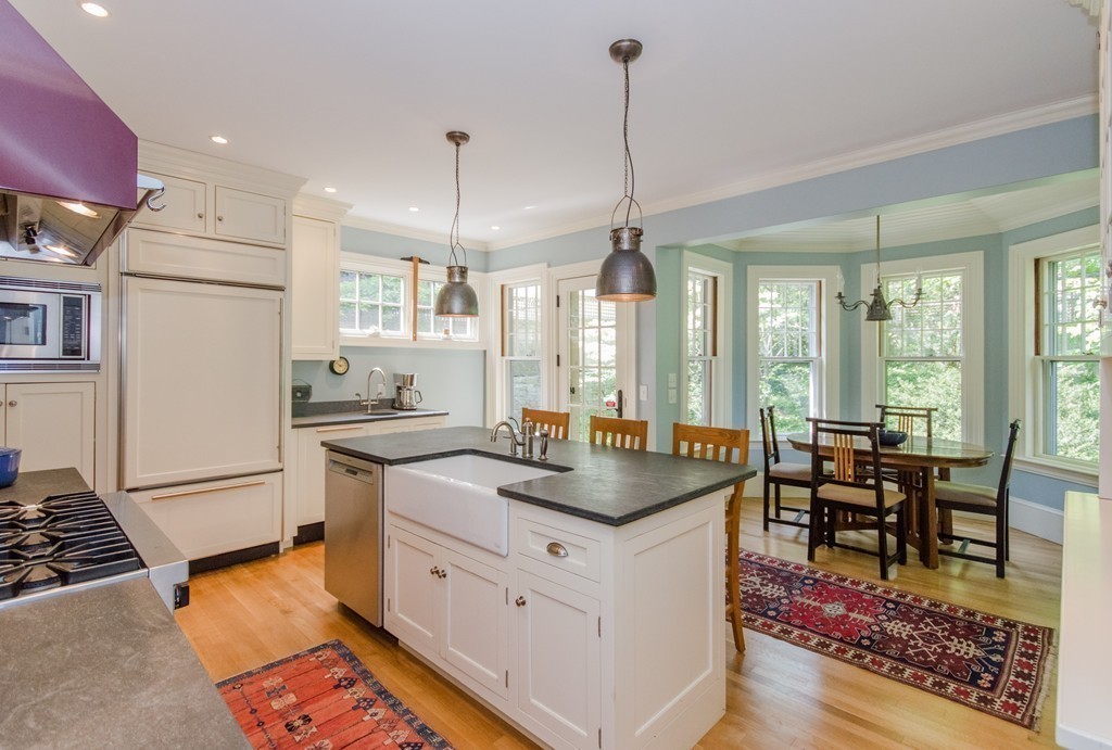 42 Brington Road Brookline, MA 02445 - Photo 11 of 25