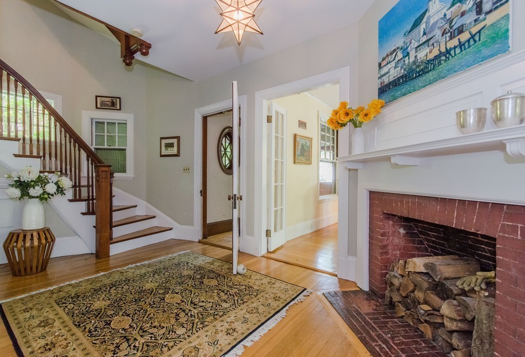 42 Brington Road Brookline, MA 02445 - Photo 4 of 25