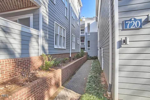 $450,000 | 720 Bishops Park Drive, Unit 101, Raleigh, NC 27605