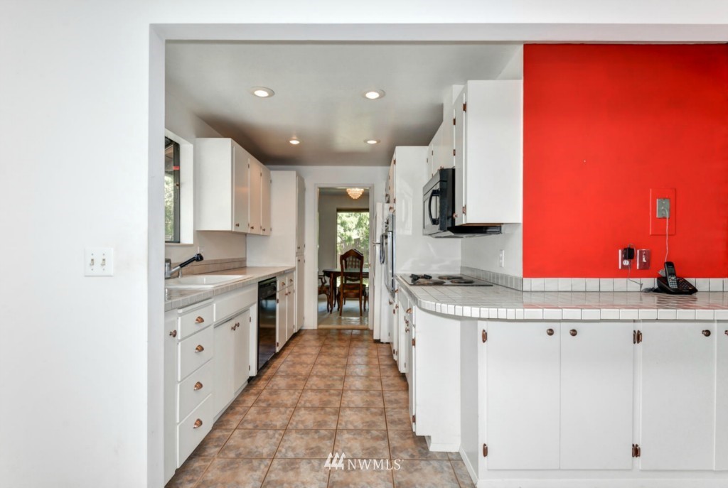 4602 Southeast 2nd Street Renton, WA 98059 - Photo 17 of 23