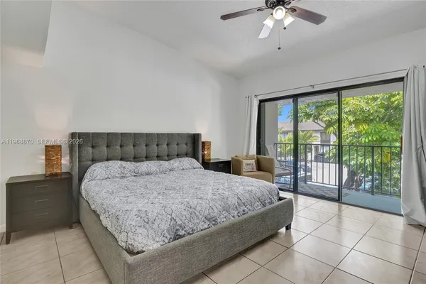$550,000 | 16465 Northeast 26th Avenue, Unit 18, North Miami Beach, FL 33160