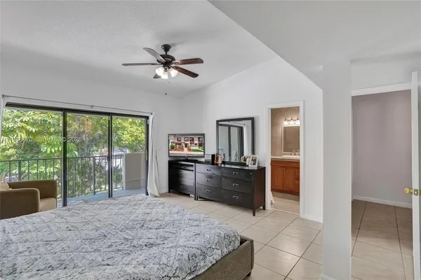 $550,000 | 16465 Northeast 26th Avenue, Unit 18, North Miami Beach, FL 33160