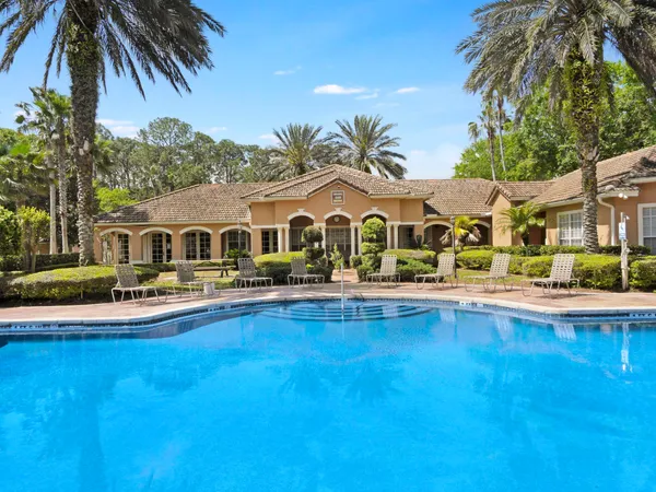 $210,000 | 520 Florida Club Boulevard, Unit 203, St. Augustine, FL 32084