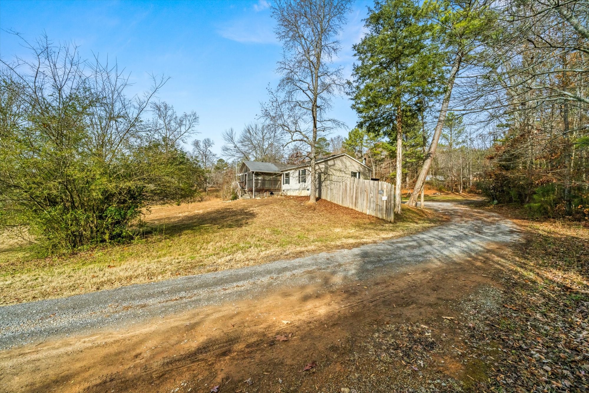 1300 Sneed Road Decatur, TN 37322 - Photo 4 of 25