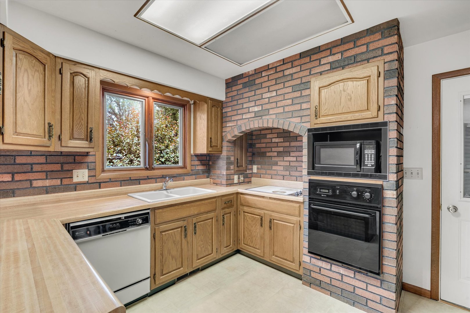 11822 3rd Street Milan, IL 61264 - Photo 19 of 45