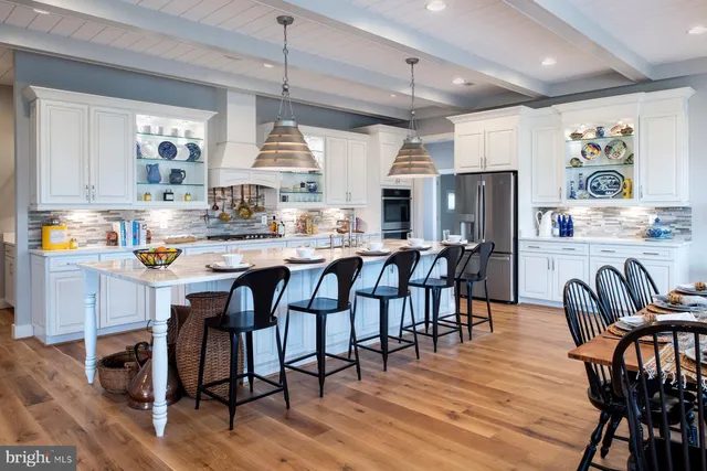 $1,450,000 | Huntwick Place, Hamilton, VA 20158