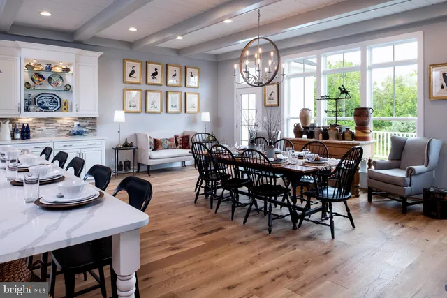 $1,450,000 | Huntwick Place, Hamilton, VA 20158