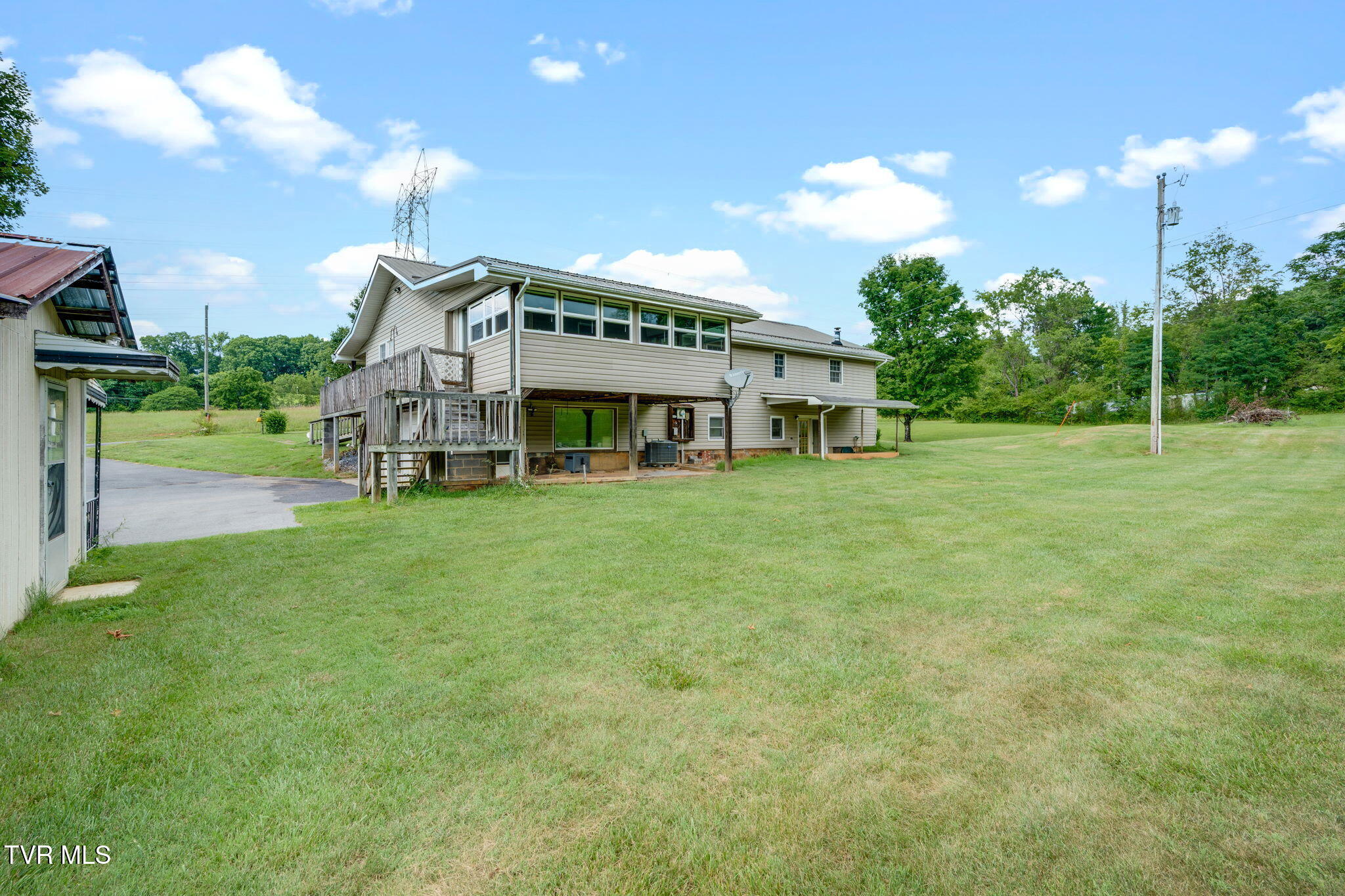 132 Old Country Road Church Hill, TN 37642 - Photo 36 of 46 36O