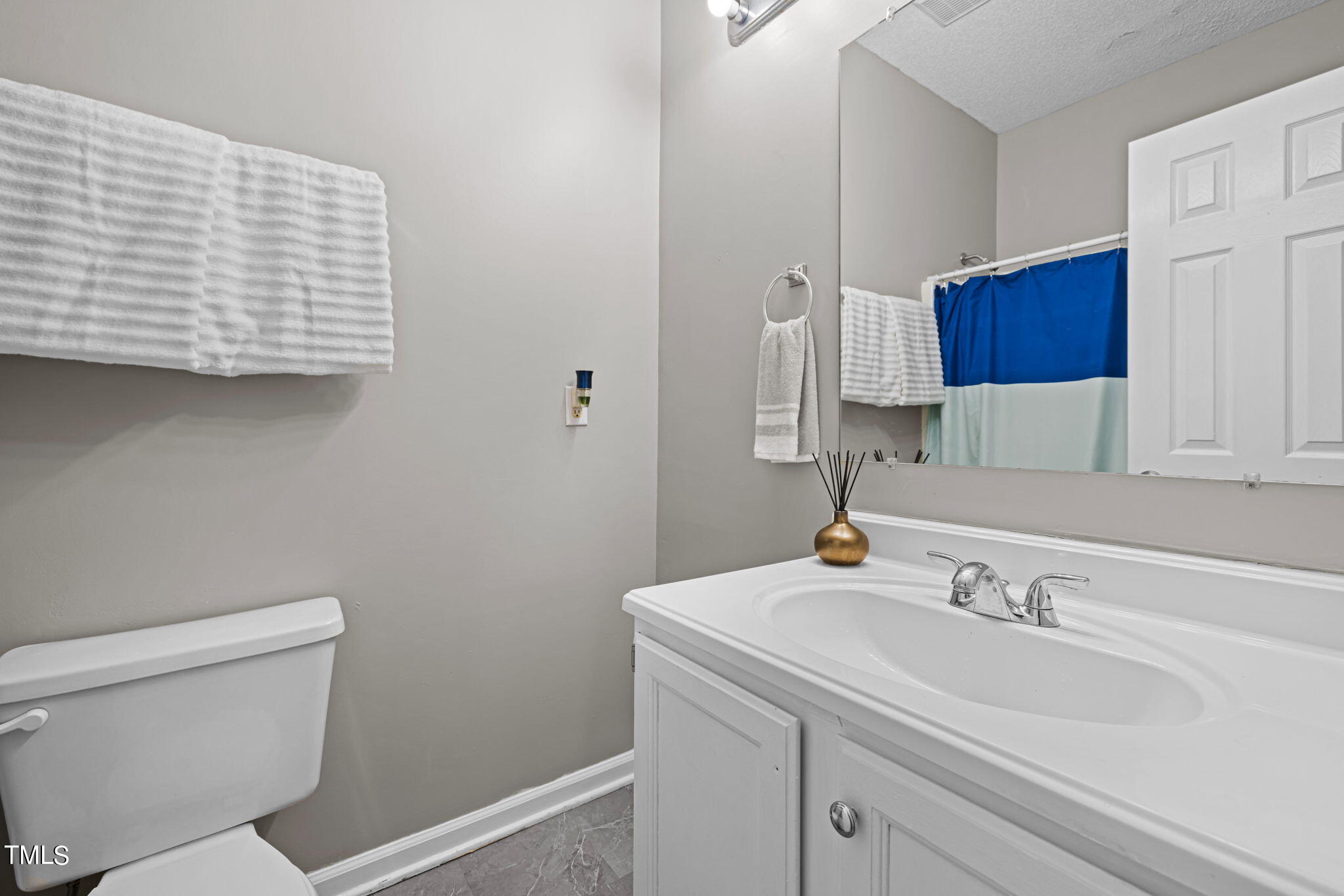 2100 Collier Road Durham, NC 27707 - Photo 15 of 39 9-web-or-mls-5Z8A5008