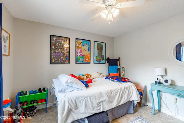 $2,000 | 2957 Golden Pond Boulevard, Orange Park, FL 32073