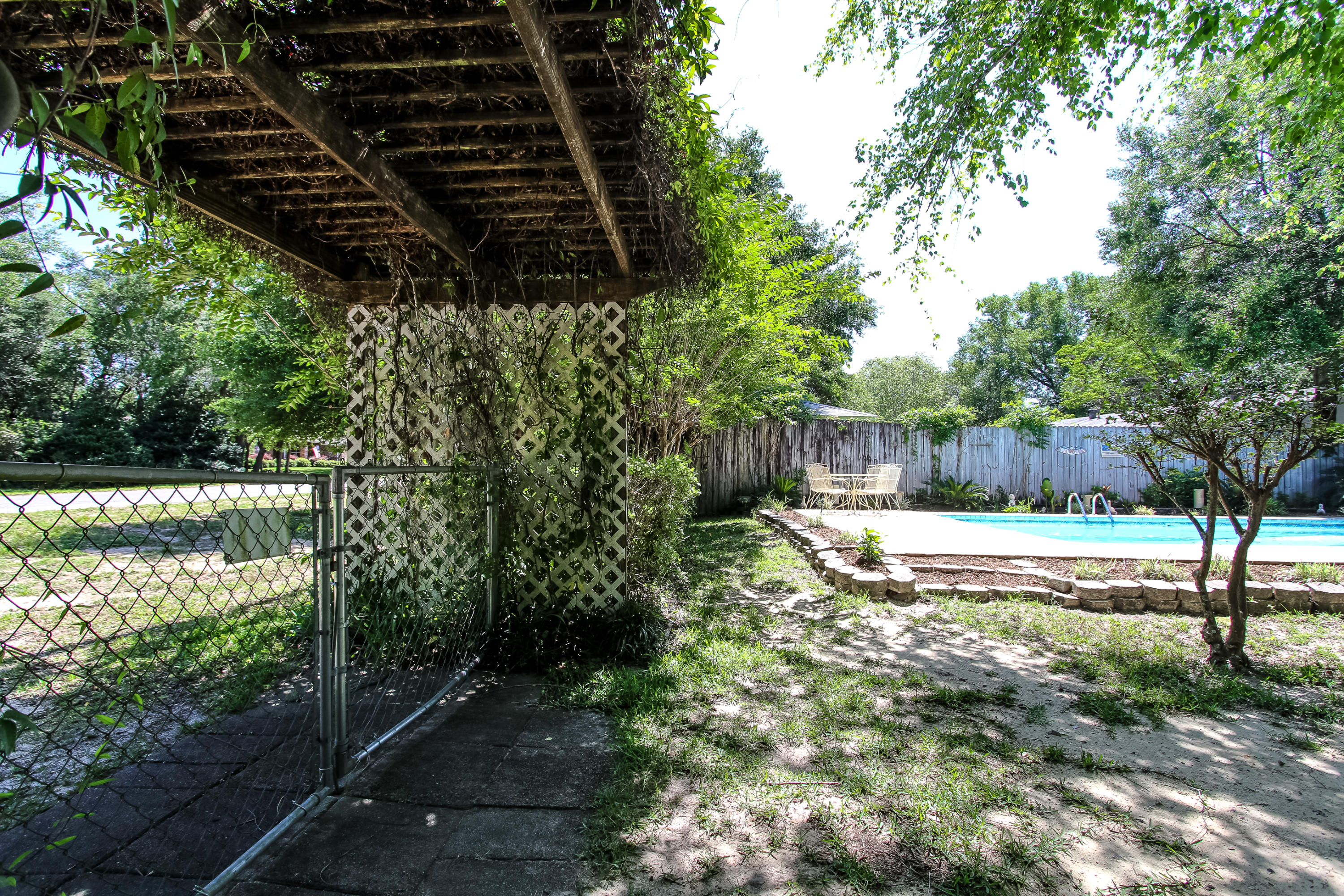 111 Boyce Road Shalimar, FL 32579 - Photo 39 of 41 Back entrance off 1st Ave