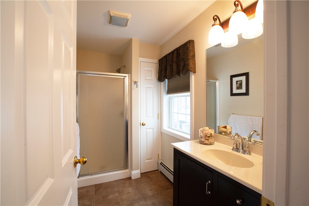 35 Hope Street Warren, RI 02885 - Photo 11 of 25 Gallery Image 11