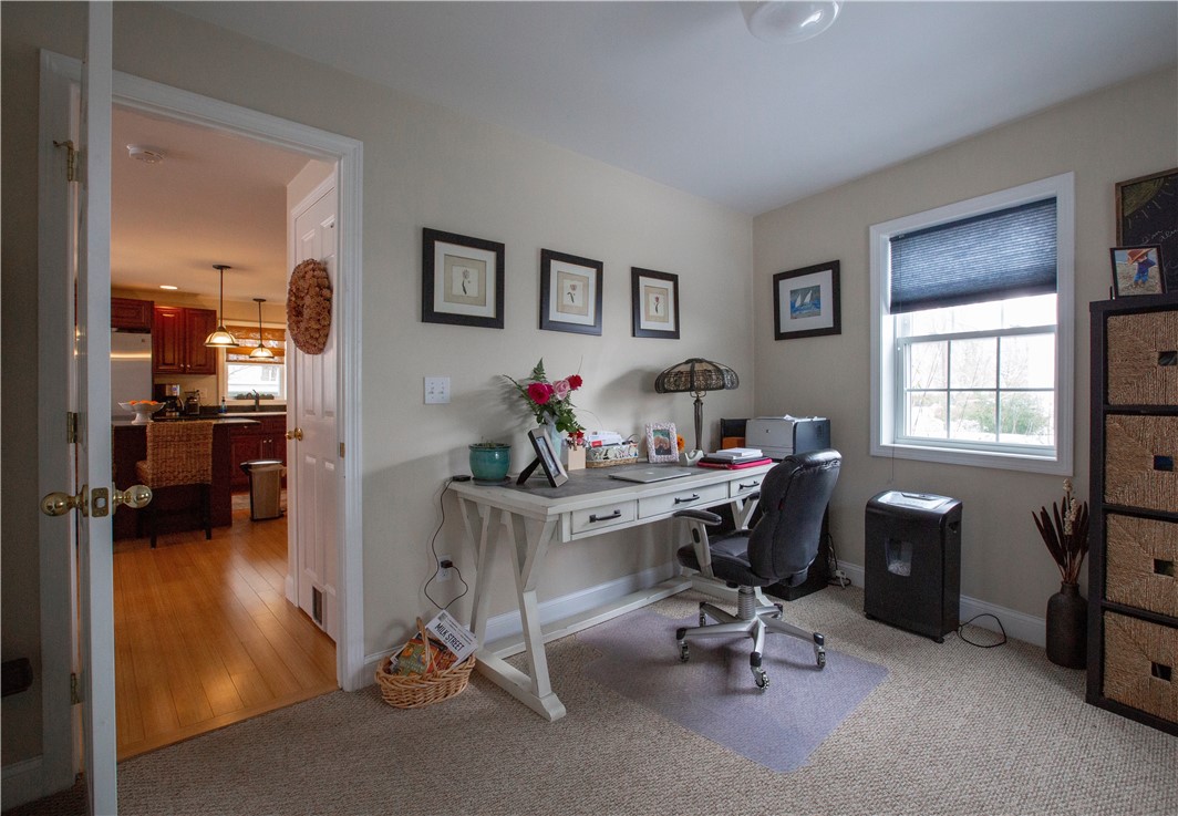 35 Hope Street Warren, RI 02885 - Photo 15 of 25 Gallery Image 15