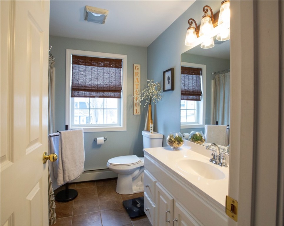 35 Hope Street Warren, RI 02885 - Photo 23 of 25 Gallery Image 23